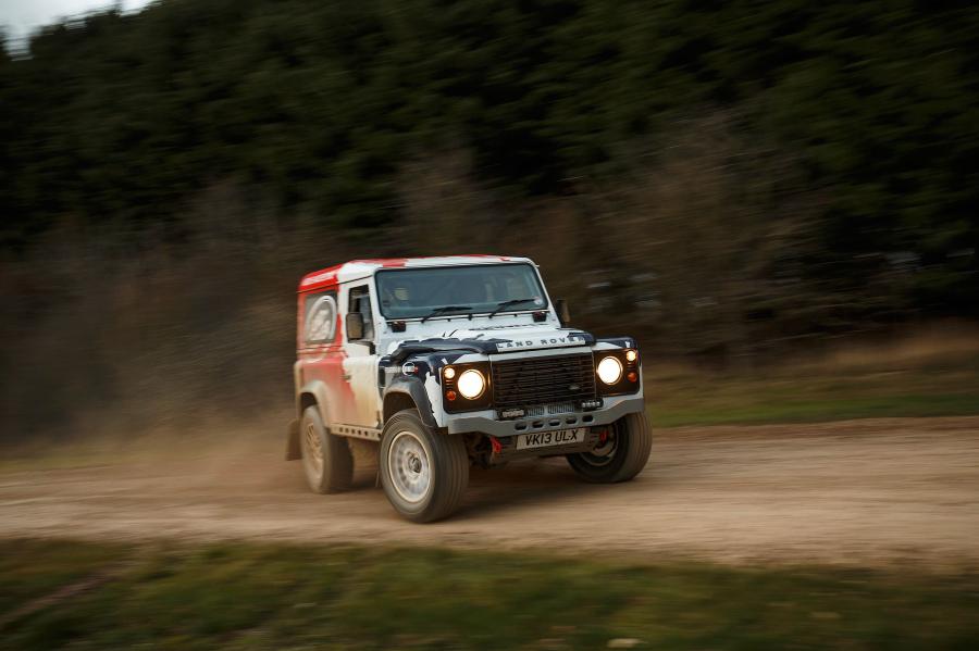  Bowler Defender Challenge Car 2014 года  (фото 30 из 36)